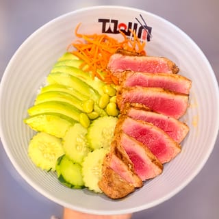 Blackened Tuna Bowl